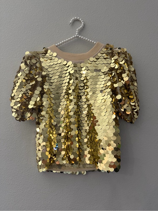 QUEEN OF SPARKLES Tops - BRAND NEW • QUEEN OF SPARKLES • QOS • GOLD PAILLETTE PUFFED SLEEVES TOP • XS